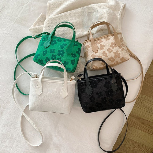 Korean Style Girl Messenger Bag Women's New Trendy Casual Buc
