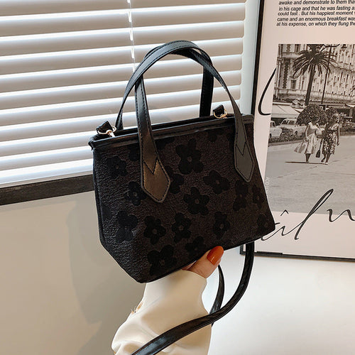 Korean Style Girl Messenger Bag Women's New Trendy Casual Buc