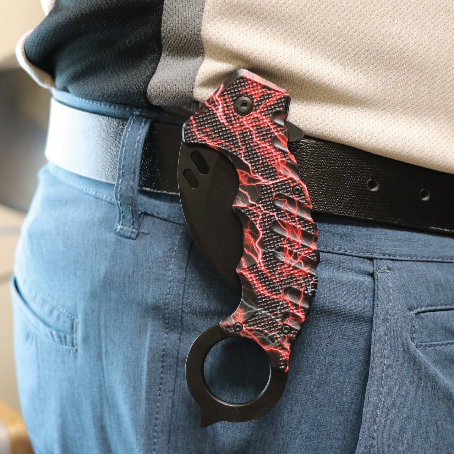 Karambit 5.25" Knife - Inside The Bars