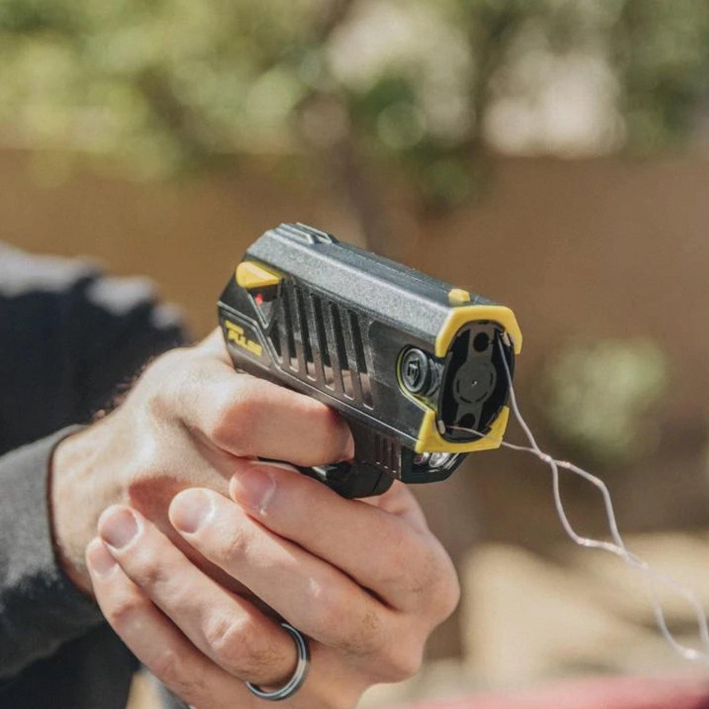Taser Pulse+ - Inside The Bars